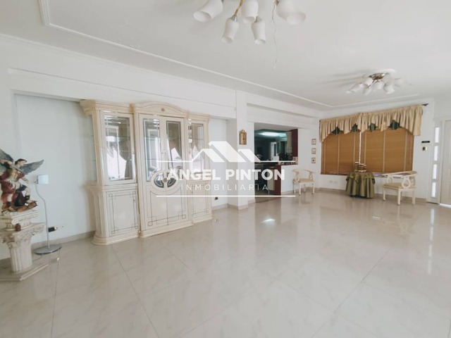 #4295 - CASA para Venta en Maracaibo - V