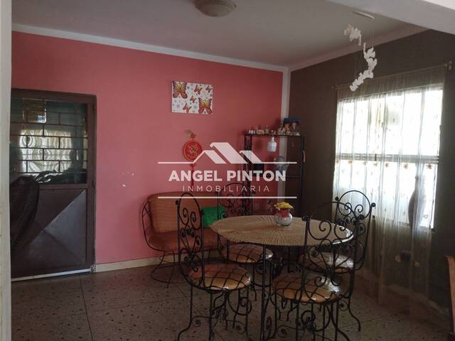 #4299 - CASA COMERCIAL para Venta en Maracaibo - V - 2
