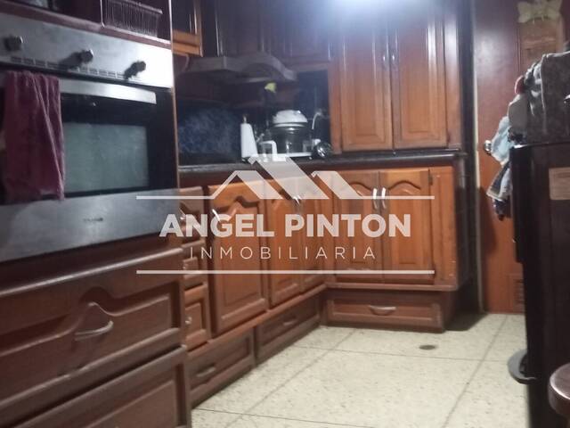 #4387 - CASA para Venta en Maracaibo - V - 2