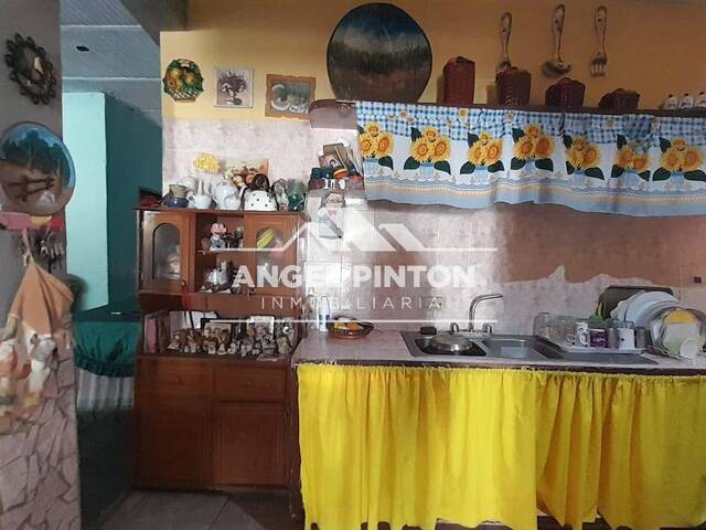 #4396 - CASA COMERCIAL para Venta en Maracaibo - V - 3