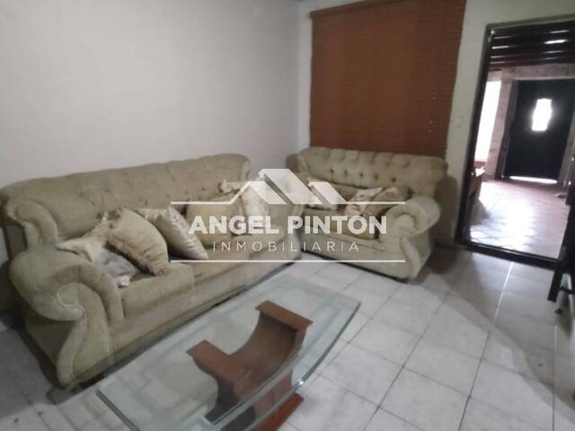 #4598 - CONJUNTO CERRADO para Venta en Maracaibo - V