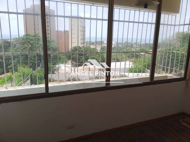 #4433 - APARTAMENTO para Venta en Maracaibo - V - 3