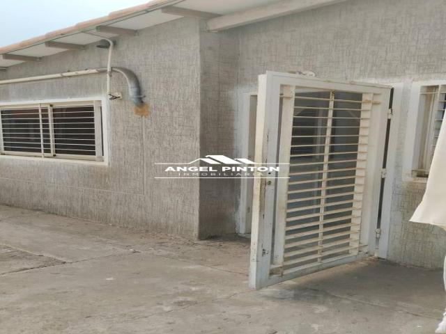 #4485 - CASA COMERCIAL para Venta en Maracaibo - V - 2