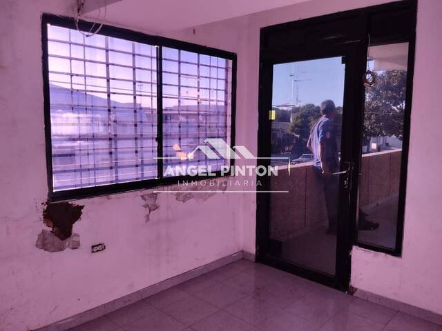 #4596 - LOCAL COMERCIAL para Venta en Maracaibo - V - 3