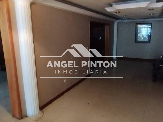 #4678 - CONJUNTO CERRADO para Venta en Maracaibo - V