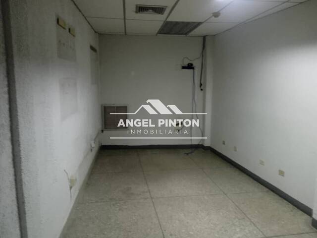 #4997 - LOCAL COMERCIAL para Venta en Maracaibo - V