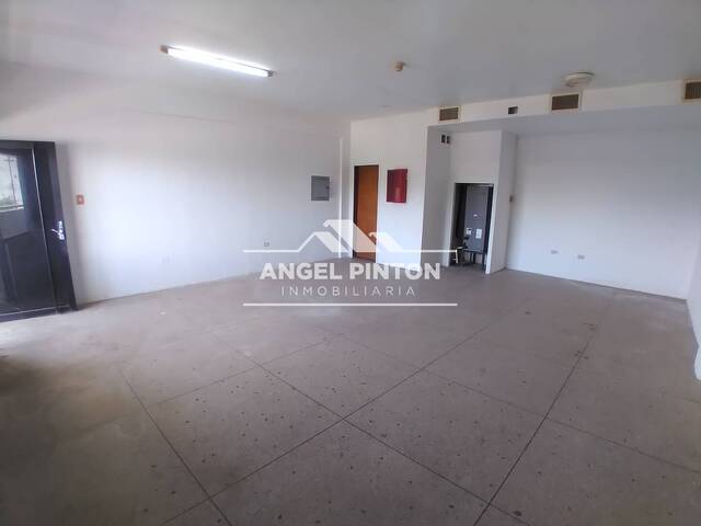 #4721 - LOCAL COMERCIAL para Venta en Ciudad Ojeda - V - 3