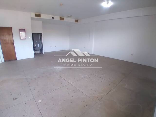 #4721 - LOCAL COMERCIAL para Venta en Ciudad Ojeda - V - 2