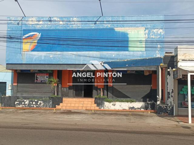 FRENTE COMERCIAL