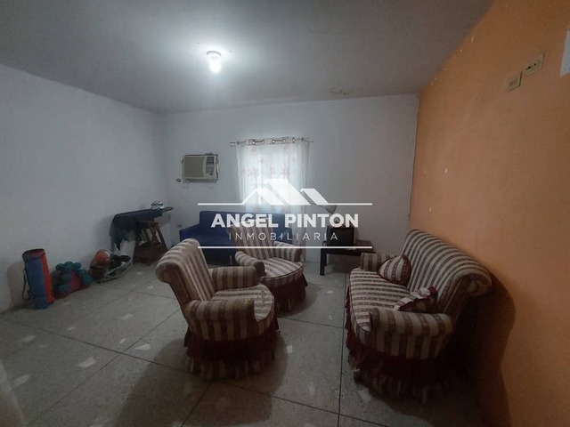 #4879 - CONJUNTO CERRADO para Venta en Maracaibo - V - 3