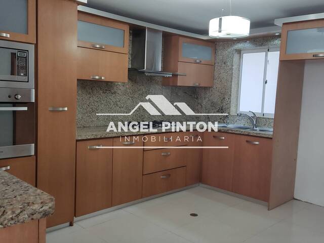 #5042 - CASA para Venta en Maracaibo - V