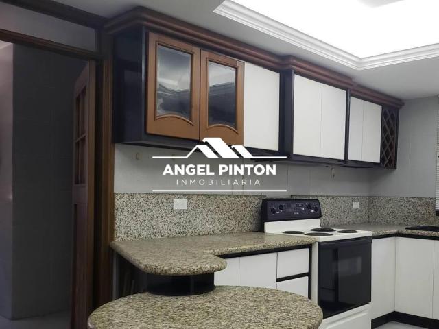 #5072 - APARTAMENTO para Alquiler en Maracaibo - V - 2