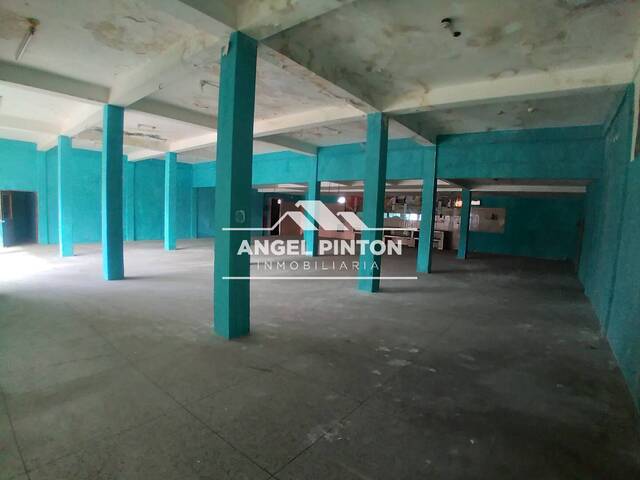 #7118 - LOCAL COMERCIAL para Venta en Ciudad Ojeda - V - 2