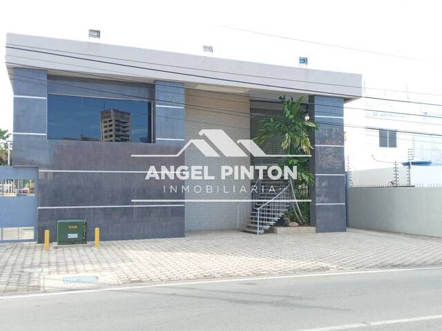 #5185 - EDIFICIO COMERCIAL para Venta en Maracaibo - V - 2