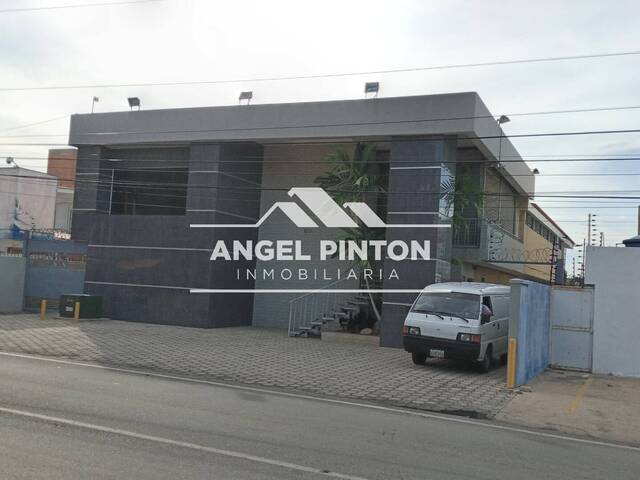 #5185 - EDIFICIO COMERCIAL para Venta en Maracaibo - V - 1