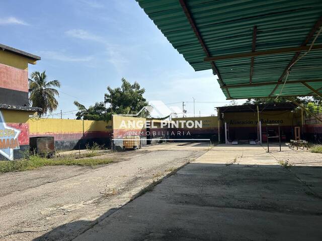#9766 - LOCAL COMERCIAL para Venta en Ciudad Ojeda - V - 2