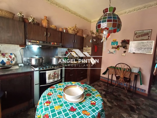 #5915 - CASA COMERCIAL para Venta en Maracaibo - V