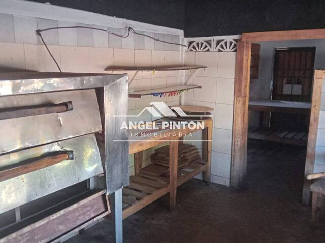 #5319 - LOCAL COMERCIAL para Venta en Maracaibo - V - 2