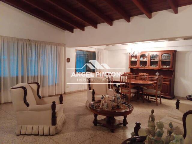 #9339 - CASA para Alquiler en Caracas - A - 2