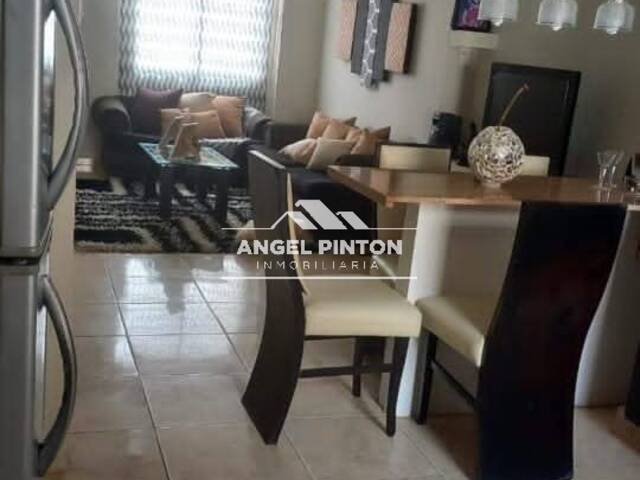 #8794 - CONJUNTO CERRADO para Venta en Maracaibo - V - 3