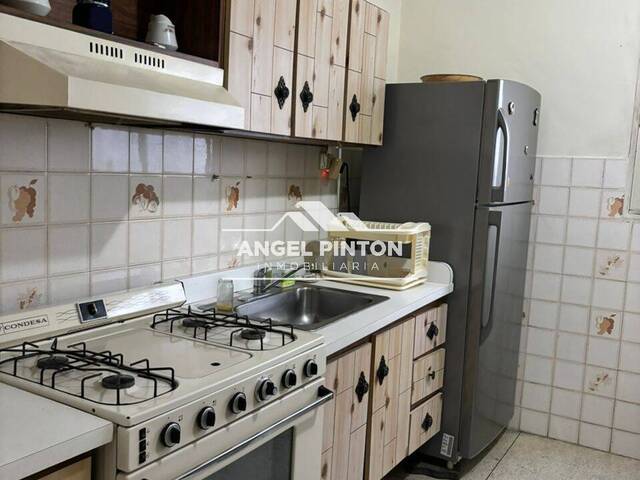 #9875 - EDIFICIO RESIDENCIAL para Venta en Caracas - A - 2