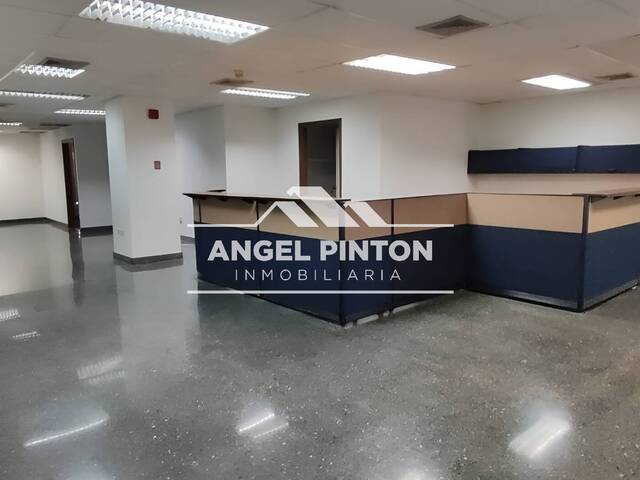 #5679 - OFICINA para Venta en Maracaibo - V - 2
