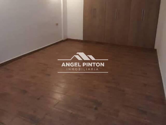 APARTAMENTO para Alquiler en Caracas - 4
