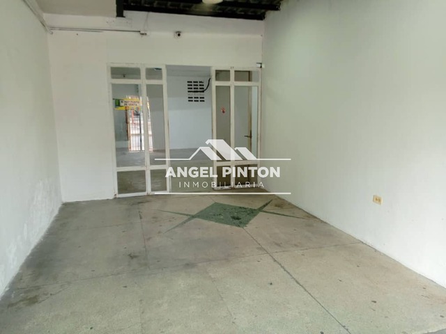 LOCAL COMERCIAL para Alquiler en Barquisimeto - 4