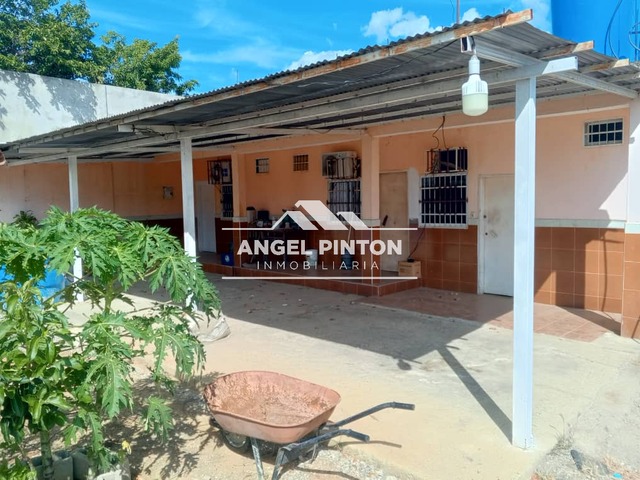EDIFICIO COMERCIAL para Venta en Barquisimeto - 4