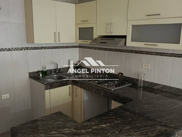 #6873 - APARTAMENTO para Alquiler en Guarenas - M