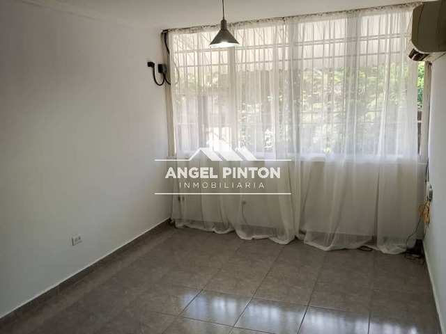 #6873 - APARTAMENTO para Alquiler en Guarenas - M
