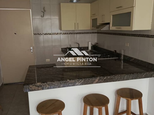 #6873 - APARTAMENTO para Alquiler en Guarenas - M