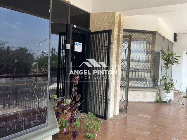 #6930 - OFICINA para Alquiler en Maracaibo - V