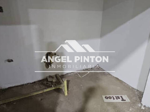#8098 - LOCAL COMERCIAL para Venta en Maracaibo - V - 2