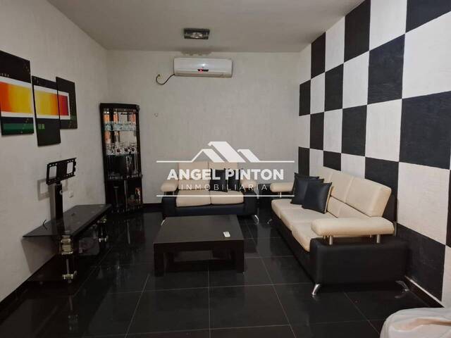 #7067 - CASA para Venta en Cabimas - V - 2