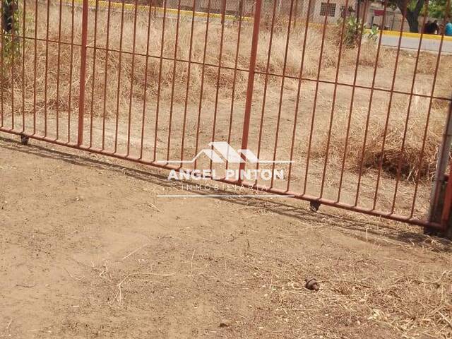#7101 - CASA COMERCIAL para Venta en Los Puertos de Altagracia - V - 3
