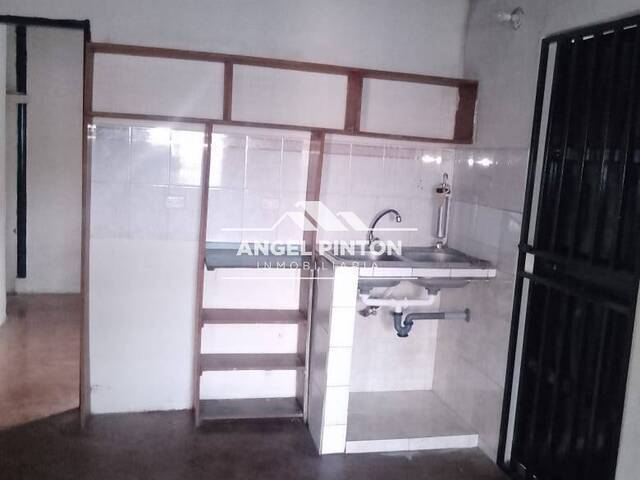 #7104 - CASA para Alquiler en Araure - P - 2