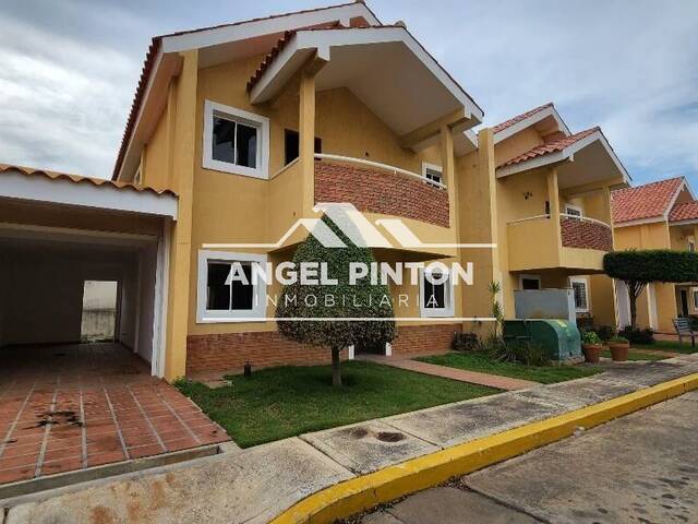 #7115 - CONJUNTO CERRADO para Venta en Maracaibo - V - 1