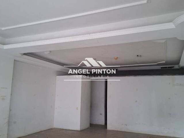 #7120 - LOCAL COMERCIAL para Venta en Cabimas - V - 3
