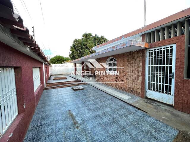 #7147 - CASA COMERCIAL para Venta en Maracaibo - V