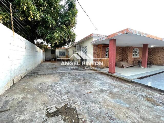 #7147 - CASA COMERCIAL para Venta en Maracaibo - V