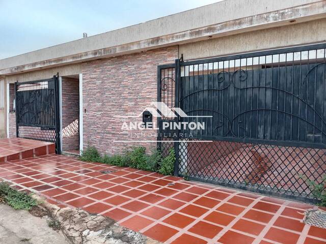 #1528 - CASA para Venta en Maracaibo - V