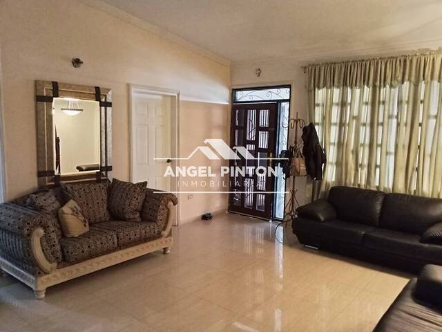#1528 - CASA para Venta en Maracaibo - V