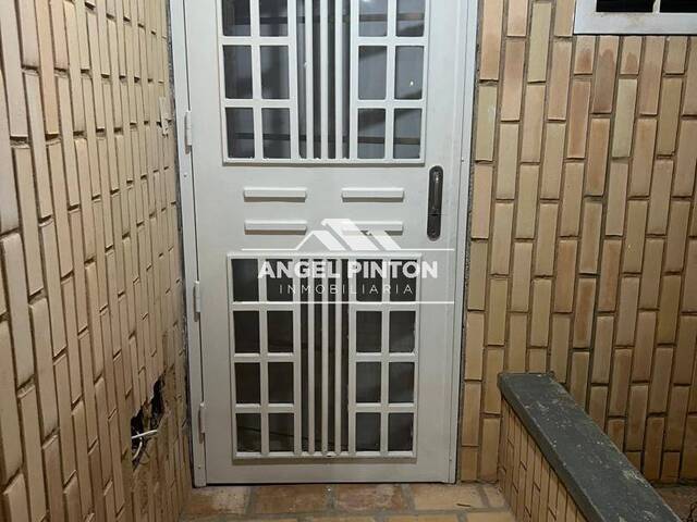 #7053 - APARTAMENTO para Venta en Maracaibo - V - 3