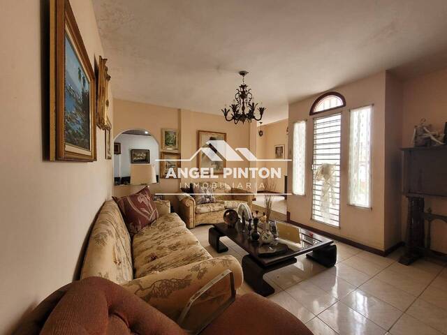 #7174 - CASA COMERCIAL para Venta en Maracaibo - V - 3