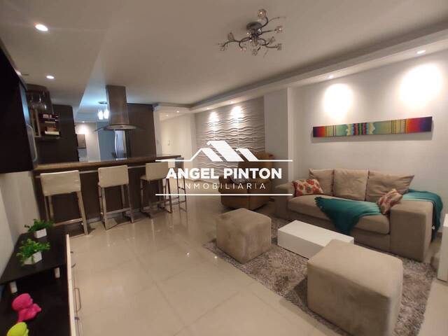 #0333 - APARTAMENTO para Alquiler en Maracaibo - V - 1