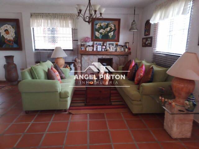 #7197 - CHALET para Venta en La Puerta - T - 3