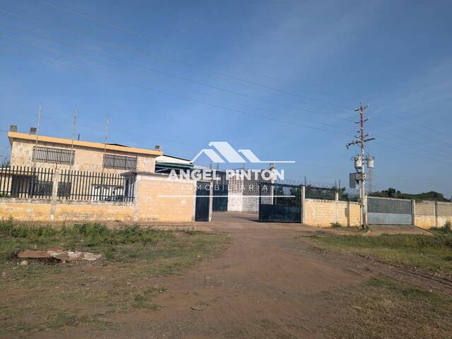 #72385 - GALPÓN / BODEGA para Venta en San Francisco - V - 1