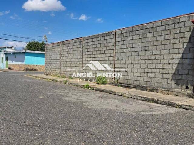 #7250 - TERRENO para Venta en Acarigua - P - 2