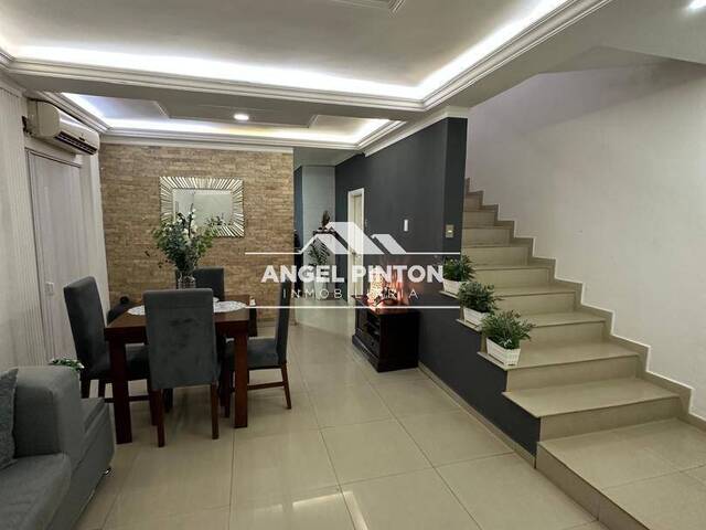 #03005 - CASA para Venta en Maracaibo - V - 2